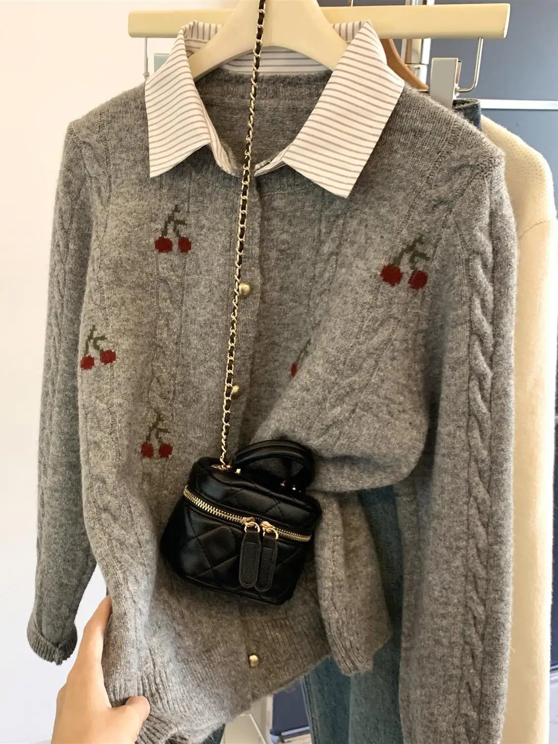Women's Loose Knitted Sweater  - Embroidery Rose review and price